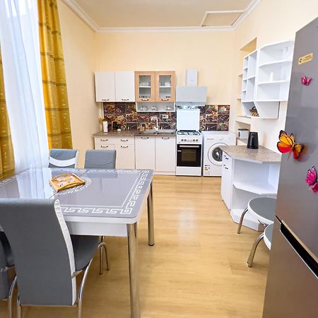 Apartment Deme Kutaisi Luaran gambar
